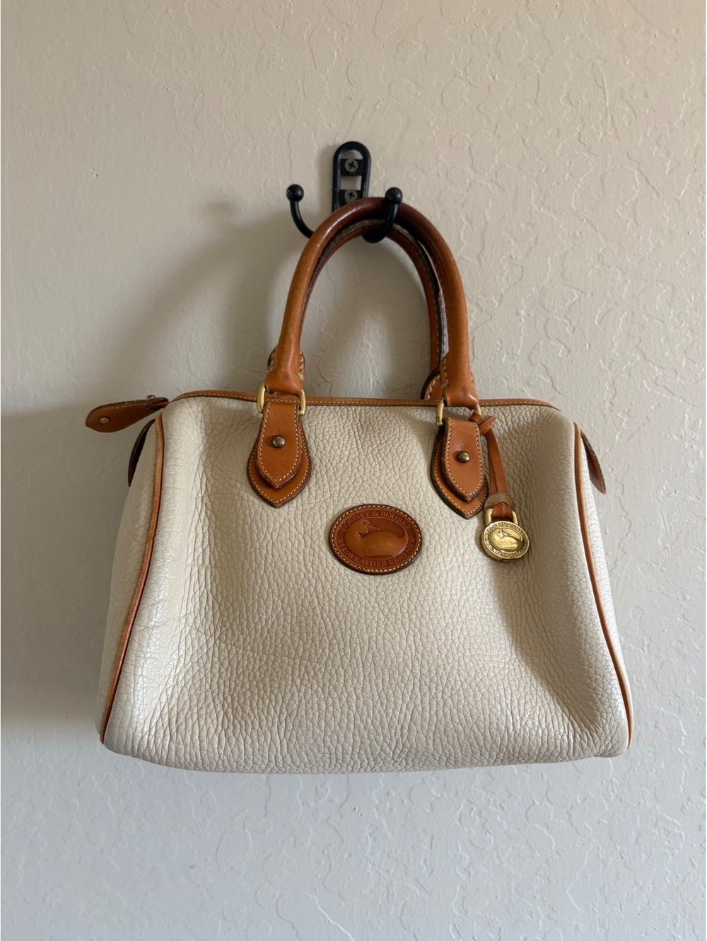 Vintage Dooney & Bourke satchel bag